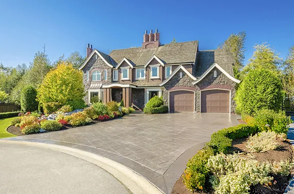 A delightful home offering a spacious garage and manicured landscaping, with best Price Property Selling.